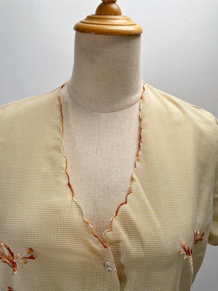 Piper | Vintage 1960s/1950s Scallop trim embroidered drawstring dress