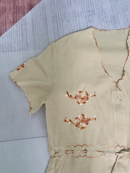 Piper | Vintage 1960s/1950s Scallop trim embroidered drawstring dress