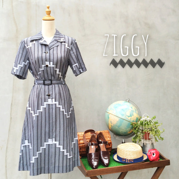 Ziggy | Vintage 1960s monochrome black and white Twiggy Ziggy dress