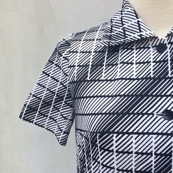 Moire Moi Retro | Vintage 1960s Black white Stripes all ways Shirtwaist Dress