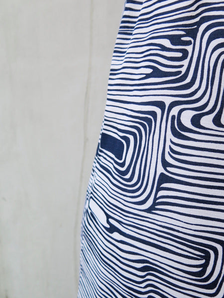 Shirley | Vintage 1960s swirly geometric psychedelic print in Blue and White