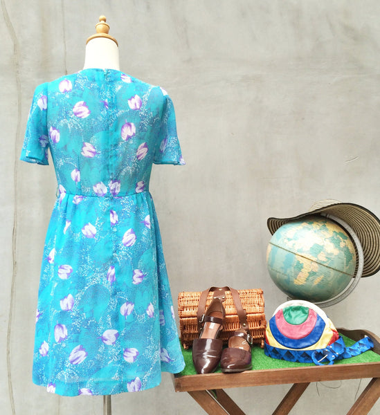 Holland Blossoms | Vintage 1960s Twiggy mod floral print Blue tulip short dress