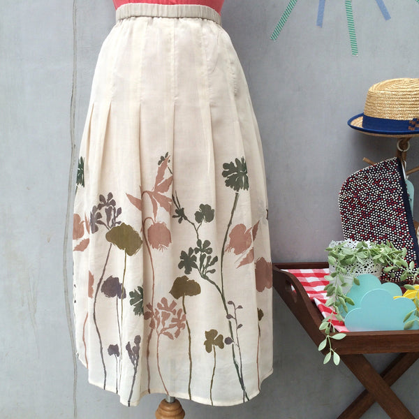 Woodland Shadows | Vintage 1970s Chiffon floral Plant Silhouette print Pleated skirt