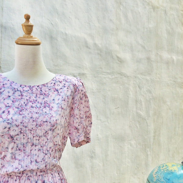 SALE! | Pretty in Pink | Vintage 1980s does 1940s floral tea dress with Pockets