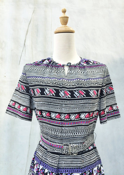 SALE! |Animation Wonderland | Vintage 1970s ethnic aztec and tribal print Day dress