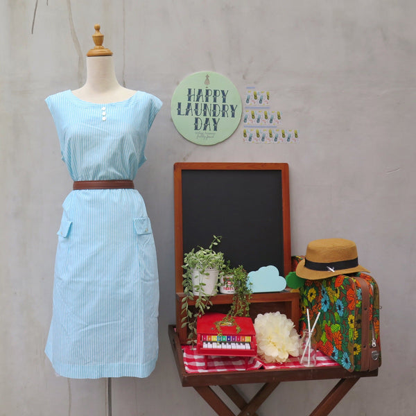 Hello Collar! | PLUS SIZE Vintage 1950s 1960s Cheesecloth Blue white stripes Faux Peter Pan Collar Shift Dress