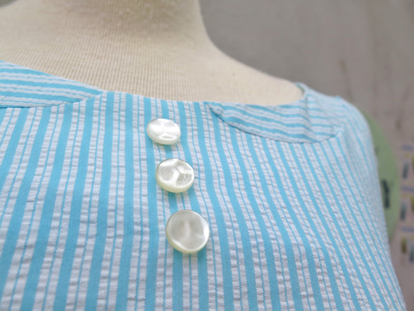 Hello Collar! | PLUS SIZE Vintage 1950s 1960s Cheesecloth Blue white stripes Faux Peter Pan Collar Shift Dress