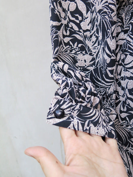 Tia | Vintage 1960s 1970s Fern tropical print Pussy bow dress