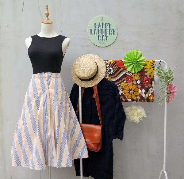 SALE! | Stripe life | Vintage 1950s 1960s diagonal blue and yellow stripes circle swing skirt with pockets