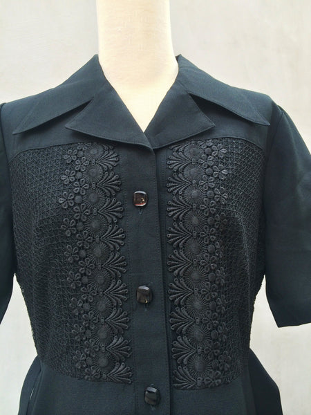 Black Beauty | Vintage 1950s lace embroidery overlay Panel Day Dress with a Belt