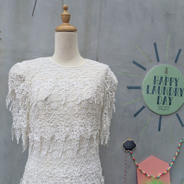 Laced with Cream | Vintage 1980s-does-1920s Lace Wiggle Dress | Vintage wedding dress or dinner gown