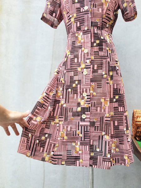 SALE! | Square Cube | Rare Vintage 1970s pink and yellow Geometric Cubic cubes graphic Print Day Dress in PINK!