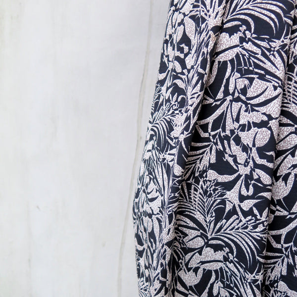 Tia | Vintage 1960s 1970s Fern tropical print Pussy bow dress