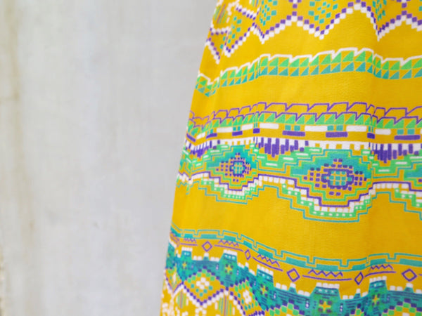Yellow birdie told me | Vintage 1960s 1970s Ethnic hippie aztec print Midi Dress