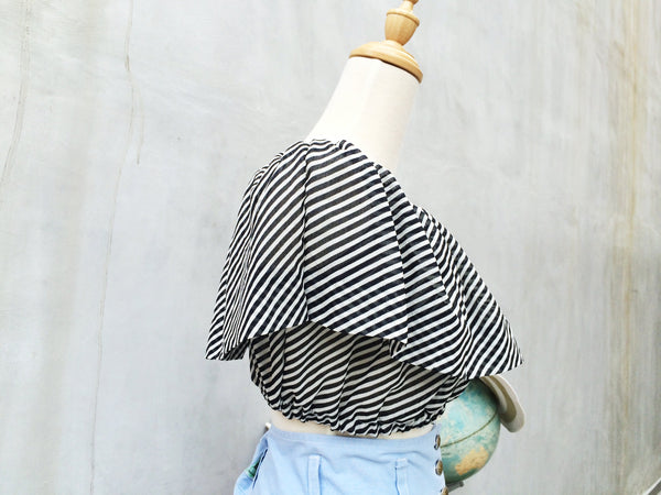 SALE! | Mono-chrome | Vintage 1960s black white st