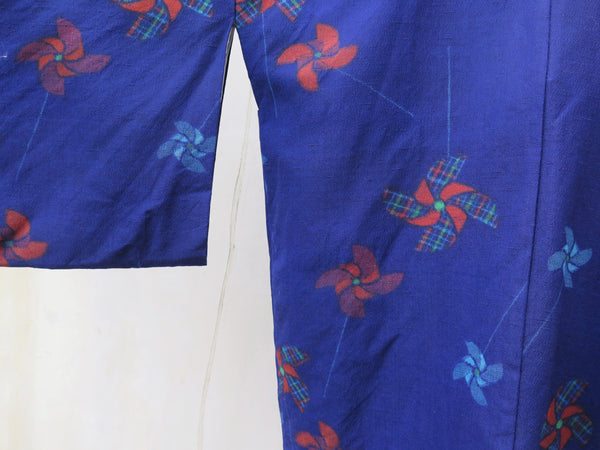 Spinning Pinwheels | Authentic Vintage 1960s 1970s lined Japanese Yutaka Kimono Jacket