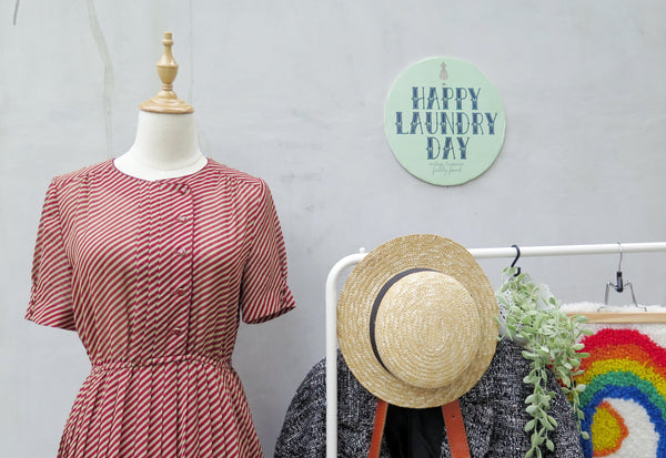 Christmas Cranberry | Vintage 1950s 1960s Candy cane stripes Day dress