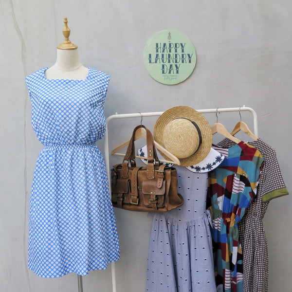 Claudia | Vintage 1960s 1970s metal zip blue white polka dot dress