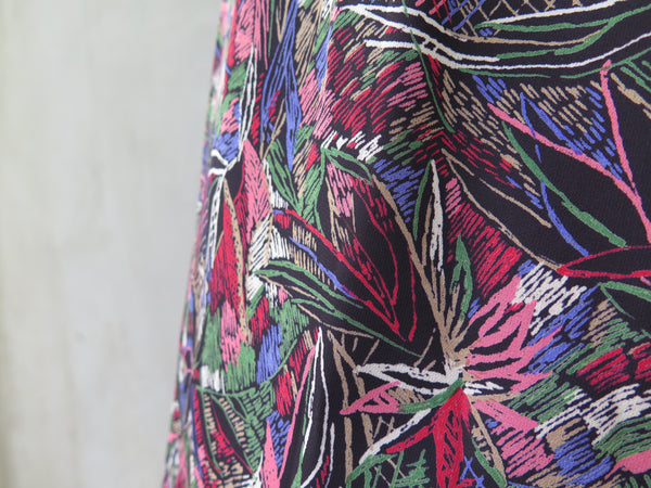 Fae | Vintage 1960s 1970s floral abstract line print mid-length skirt 