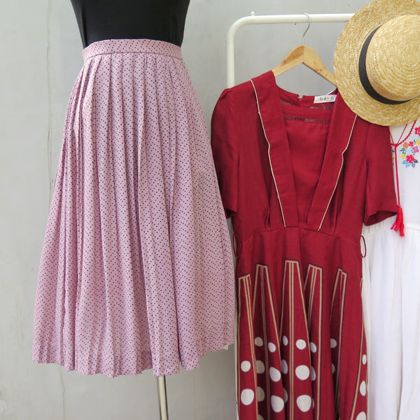Hannah | Vintage 1960s 1970s lavender purple polka dot pleated chiffon skirt