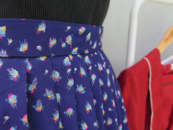 Skylar | Vintage 1960s 1970s abstract confetti polka dots skirt
