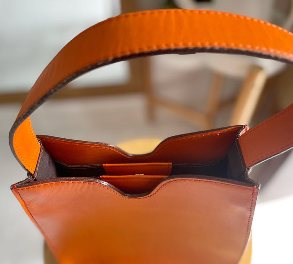 Vintage 1980s 1990s Bright Burnt Orange Tangerine Structured Handbag Shoulder bag