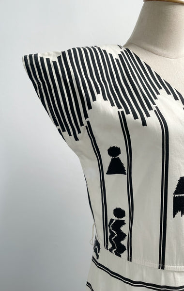 Must-have | Emery | Vintage 1970s 1980s Aztec monochromatic drop-waist black and white graphic geometric print dress