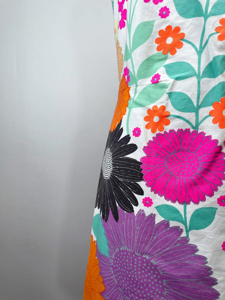 Twix | Vintage 1960s Twiggy mod flower power sheath mini dress
