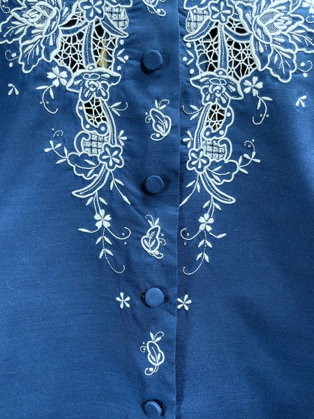 { Very Rare Find } Vintage 50s 60s embroidered dark Navy blue  collared blouse