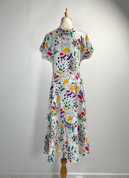 Must-have! | Cherlene | Vintage 1980s 1990s retro colourful pop art print glared dress