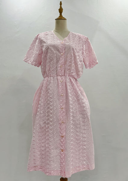 { Rare find } | Jane Eyre | Vintage 1970s1980s lace dress in pink with scallop trims