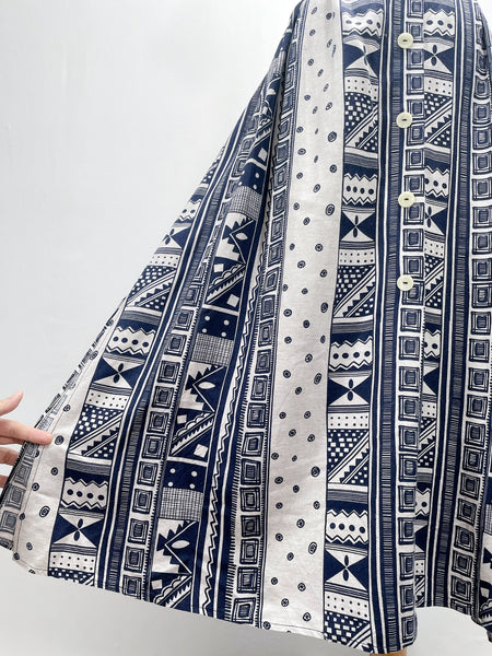 Fenn | Vintage 1980s 1990s geometric monochrome blue and ecru print skirt with pockets