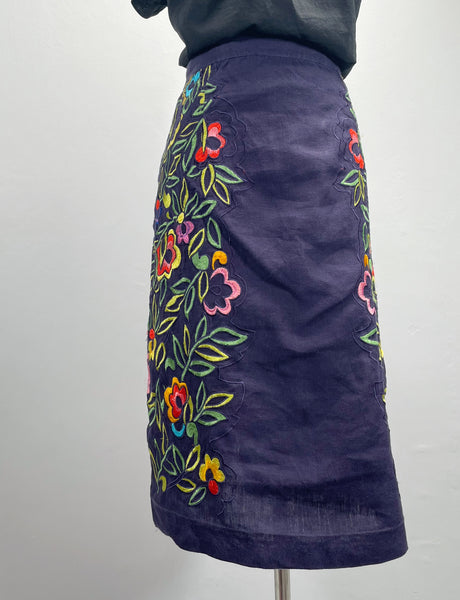 Sonny | Vintage 1990s 2000s 100% Linen and cotton embroidered Moulinette Soeurs skirt