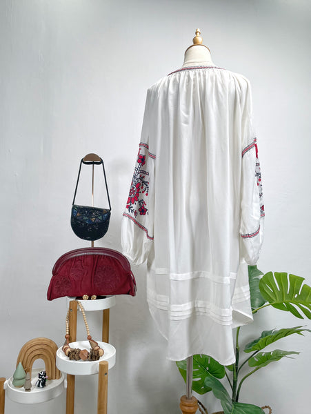 Vintage 1960s 1970s Hippie style Embroidered Boho Tunic Dress - Off-White Cotton Blend | {Rare Find}