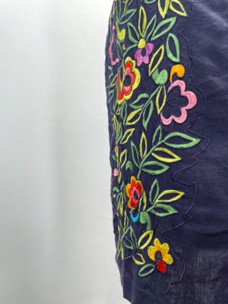 Sonny | Vintage 1990s 2000s 100% Linen and cotton embroidered Moulinette Soeurs skirt