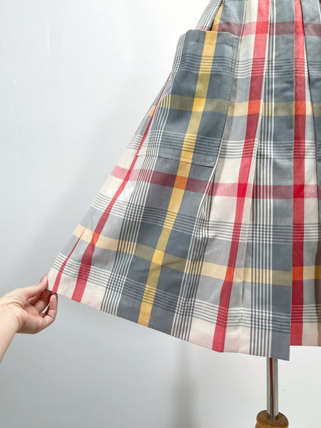 Eva | Vintage 1970s plaid yellow red grey skirt with big pockets