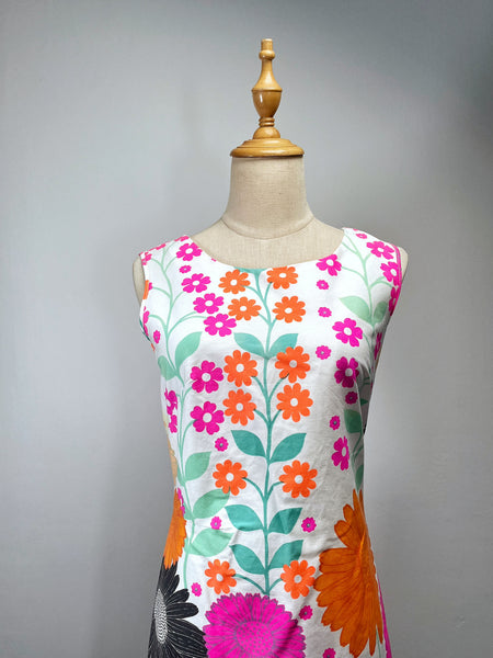 Twix | Vintage 1960s Twiggy mod flower power sheath mini dress