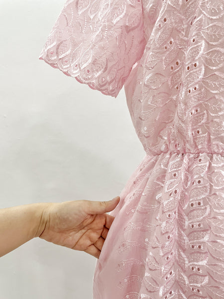 { Rare find } | Jane Eyre | Vintage 1970s1980s lace dress in pink with scallop trims