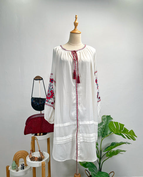 Vintage 1960s 1970s Hippie style Embroidered Boho Tunic Dress - Off-White Cotton Blend | {Rare Find}
