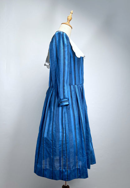 { Rare find } Midge | Vintage 1970s Royal blue Leslie Fay dress with Big scalloped collar