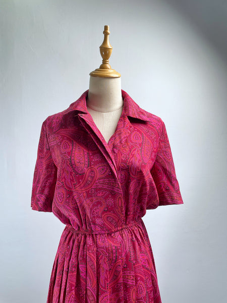 Must-have | Peyton | Vintage 1980s paisley pink red and orange jacket lapel dress | size S - M
