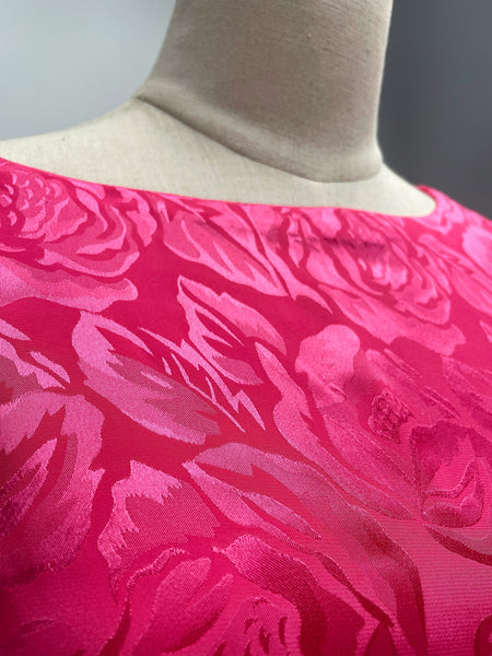Must-have | Pearl | Vintage 1960s 1970s embossed fuchsia pink satin dress