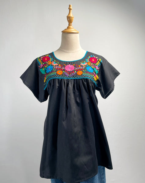 { Rare find } Freya | Vintage 1960s Oxacan Mexican embroidered Blouse in black (Copy)