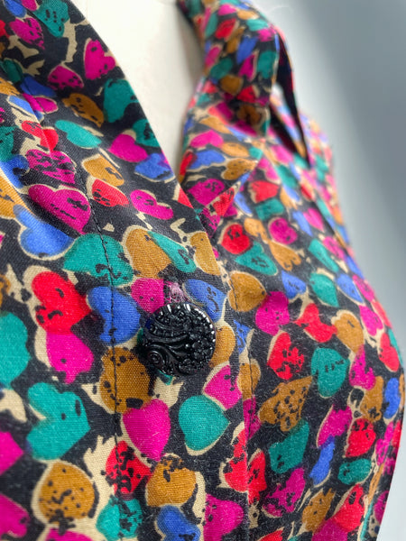Hearts in flight | Vintage 1980s hearts-print dress with Embellished buttons