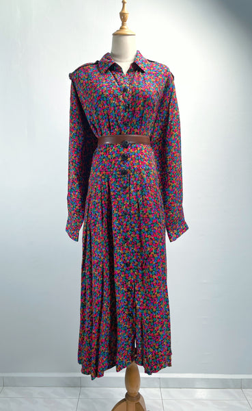 Hearts in flight | Vintage 1980s hearts-print dress with Embellished buttons