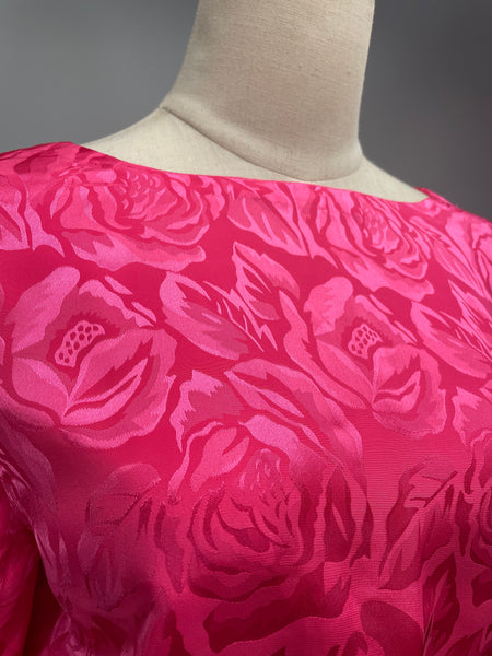 Must-have | Pearl | Vintage 1960s 1970s embossed fuchsia pink satin dress