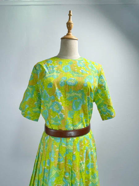 Stila | Vintage 1960s paisley retro print pleated Preppy chic Dress
