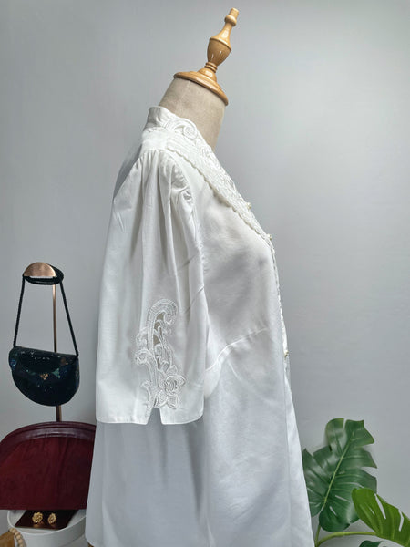 Vintage 1950s romantic Embroidered Lace V-Neck Blouse with Pearl Buttons