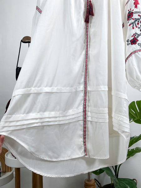 Vintage 1960s 1970s Hippie style Embroidered Boho Tunic Dress - Off-White Cotton Blend | {Rare Find}