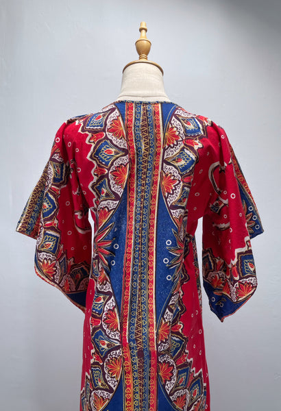 Frankie | Vintage 1960s 1970s Dashiki Handkerchief sleeves Long maxi Batik print dress